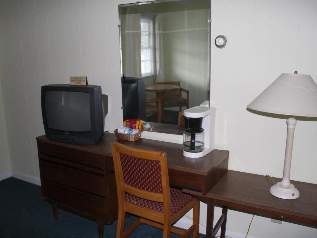 Falcon Motel Buxton Esterno foto